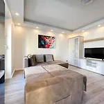 Mega 70Qm Terrasse - 2 Zimmer Altstadt Duesseldorf City